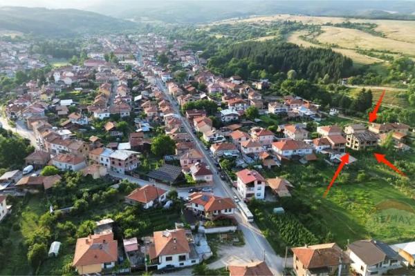 Имот с висок инвестиционен потенциал в близост до Банско