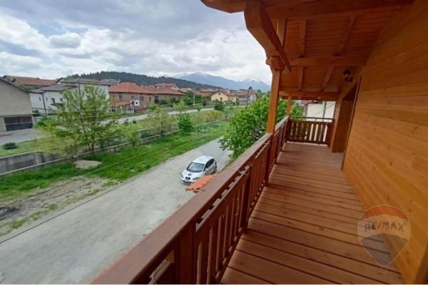 Реновирана селска къща за гости - За продажба - с. Баня, България