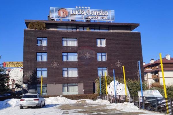 Обзаведен двустаен апартамент в хотел 