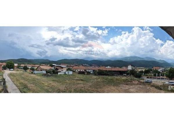 Двуфамилна къща с акт 14 - За продажба - гр. Добринище, България