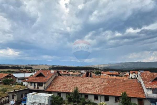 Двуфамилна къща с акт 14 - За продажба - гр. Добринище, България