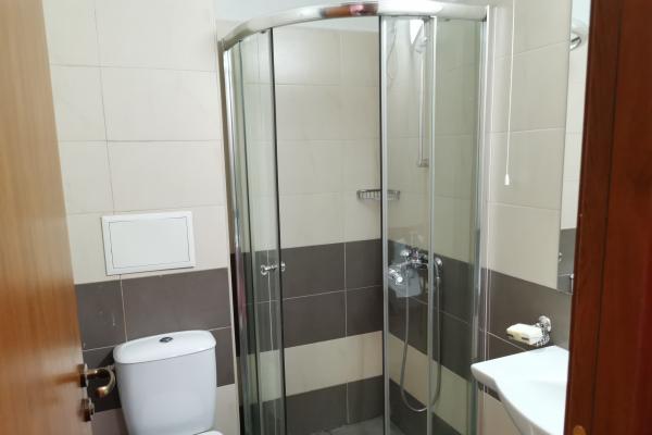 Двустаен апартамент с южно изложение и гледка към планината